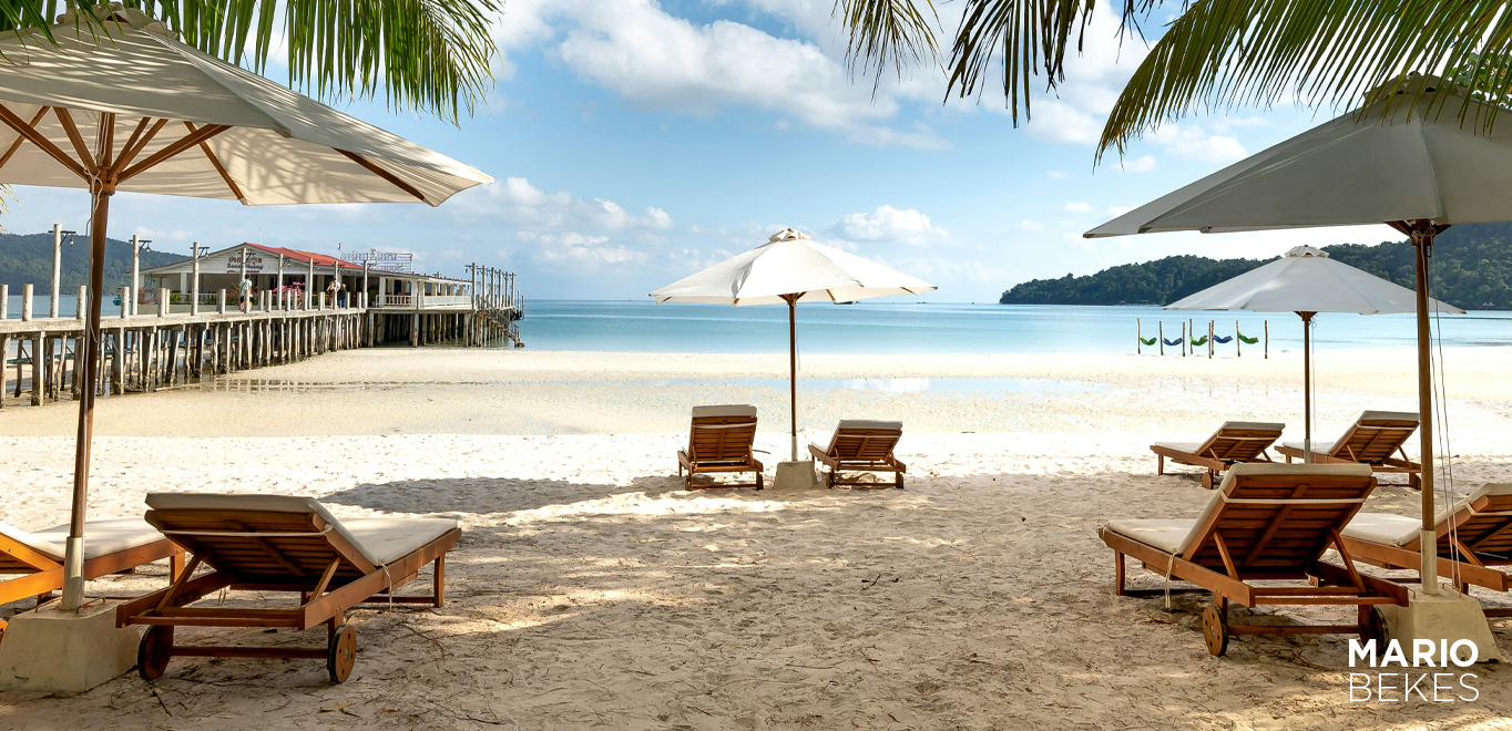 Phuket-The-Land-of-Misfits
